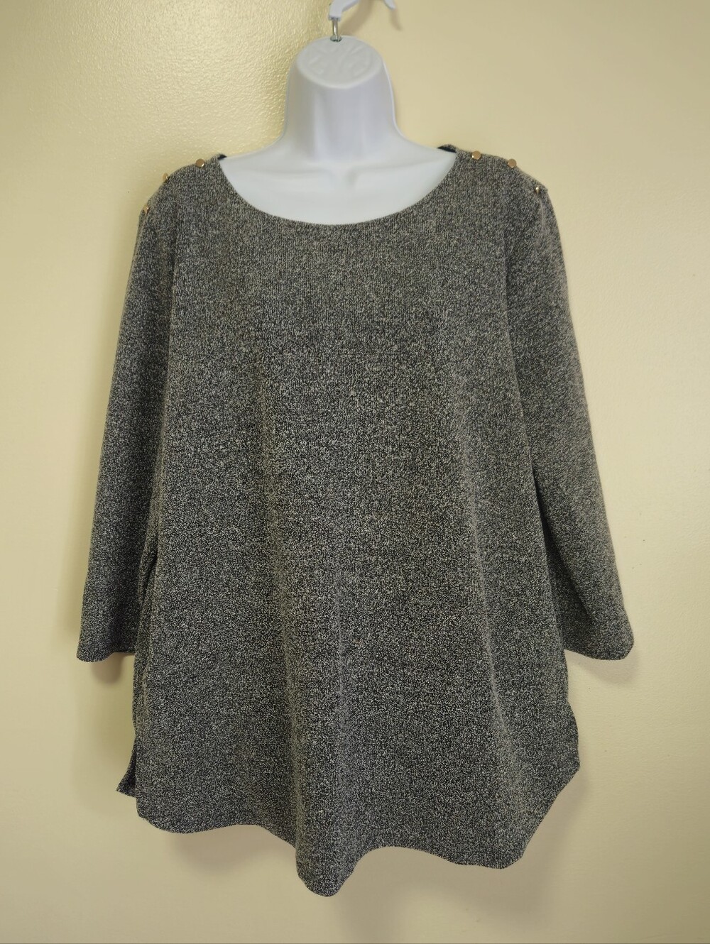 Liz Claiborne Metallic Top Gold Studded Shoulder Detail Business Grey Women XL